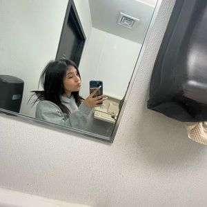 Meet your Posher, Daphne